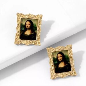 NWOT Tiny Oil Painting Earrings Mona Lisa